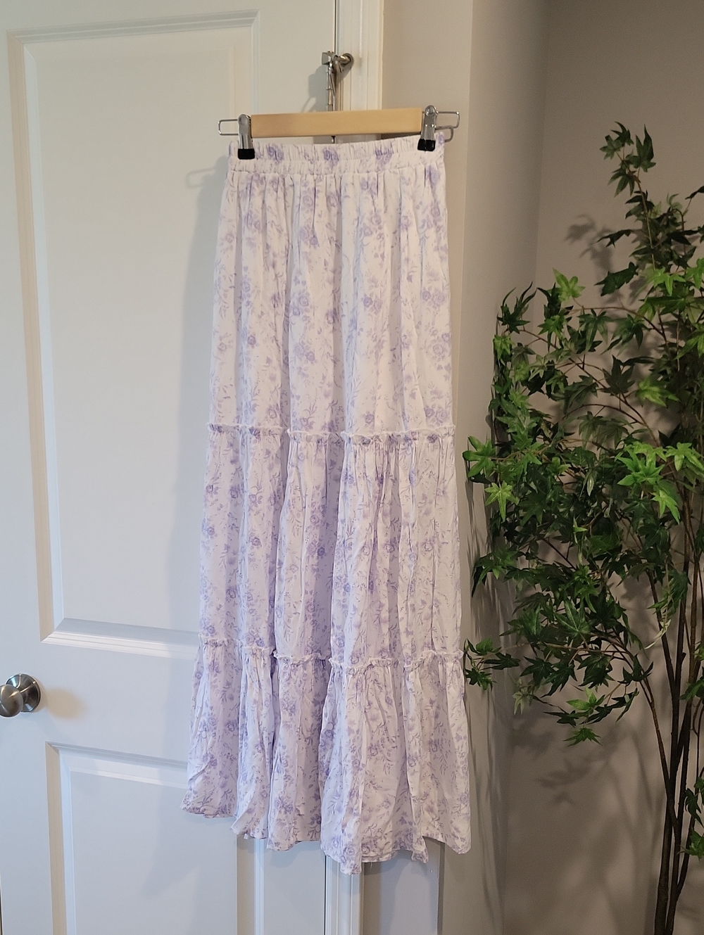 Francesca's Light Lavender Floral Tiered Maxi Skirt, Size XS